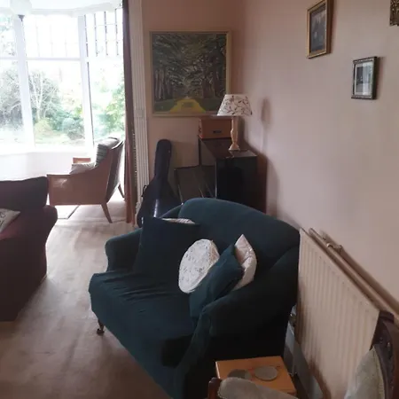 Castlemorris House 2*