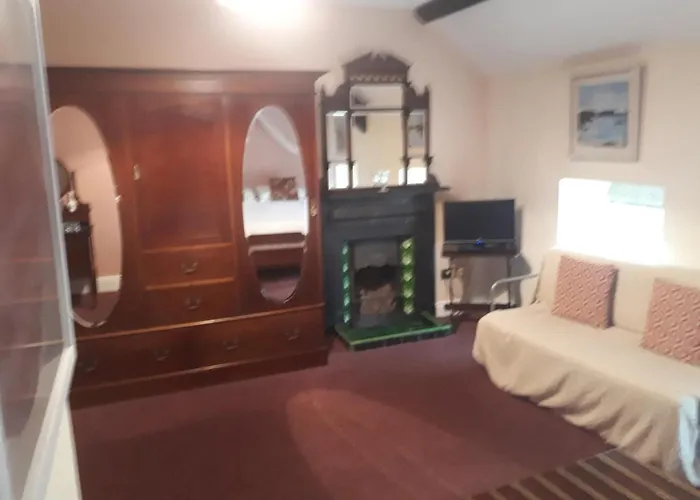 Castlemorris House